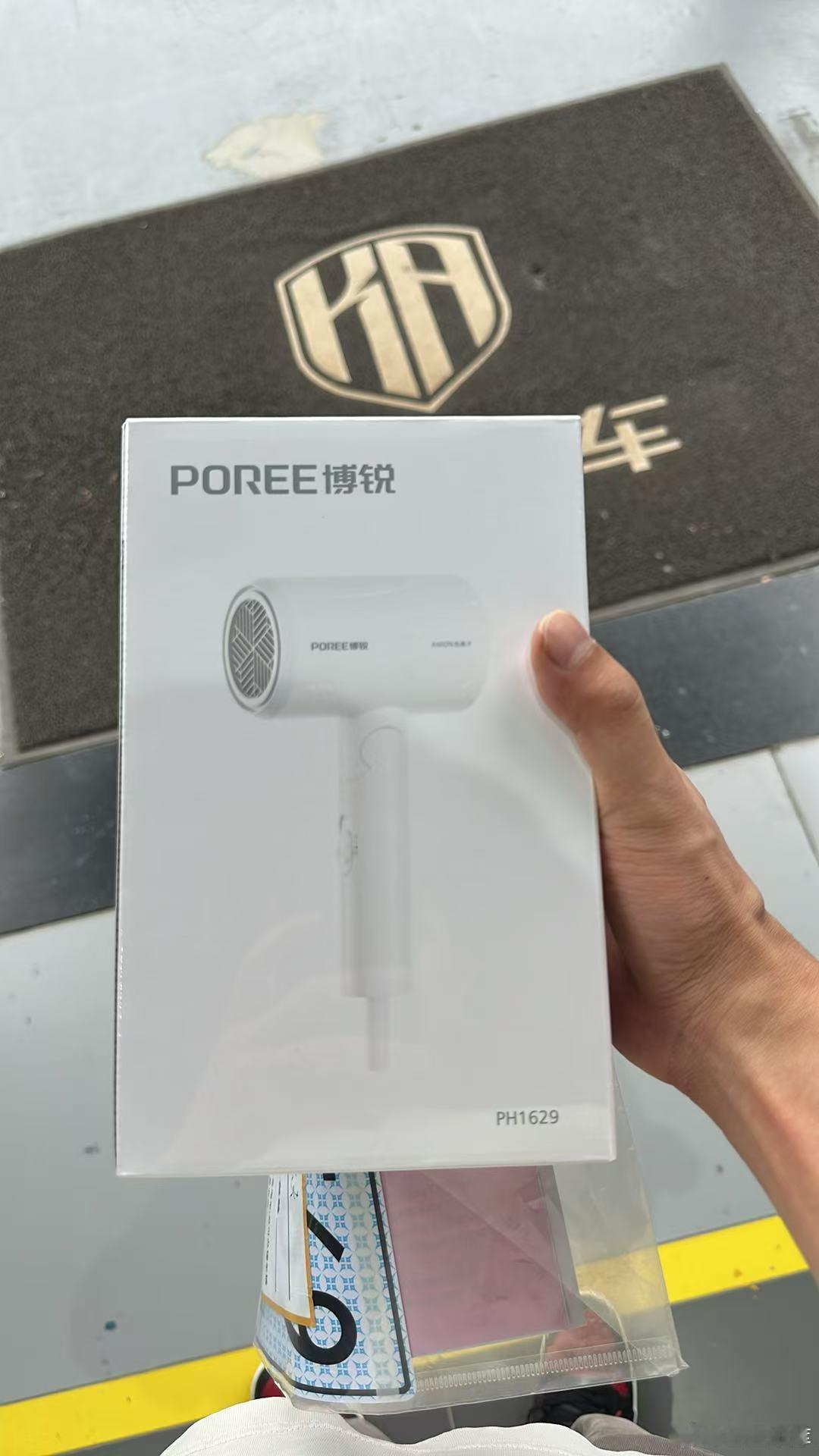 今天提车的老板们宝马X5 砸了个烧烤架高尔夫 砸了个吹风机[可乐][可乐][可乐