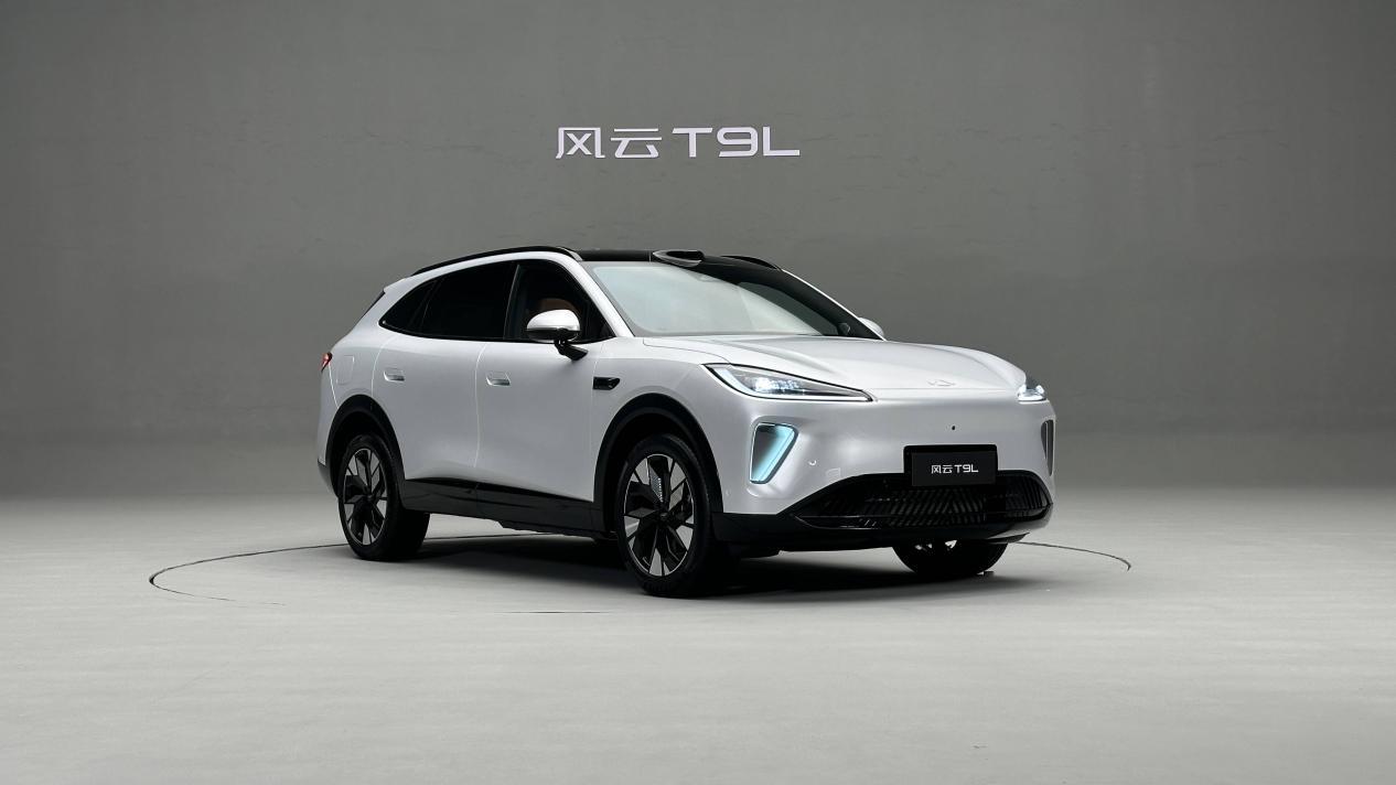 奇瑞风云之夜：T9L预售开启，理工男终于学会“靠脸吃饭”了？
 
一直以来，奇瑞