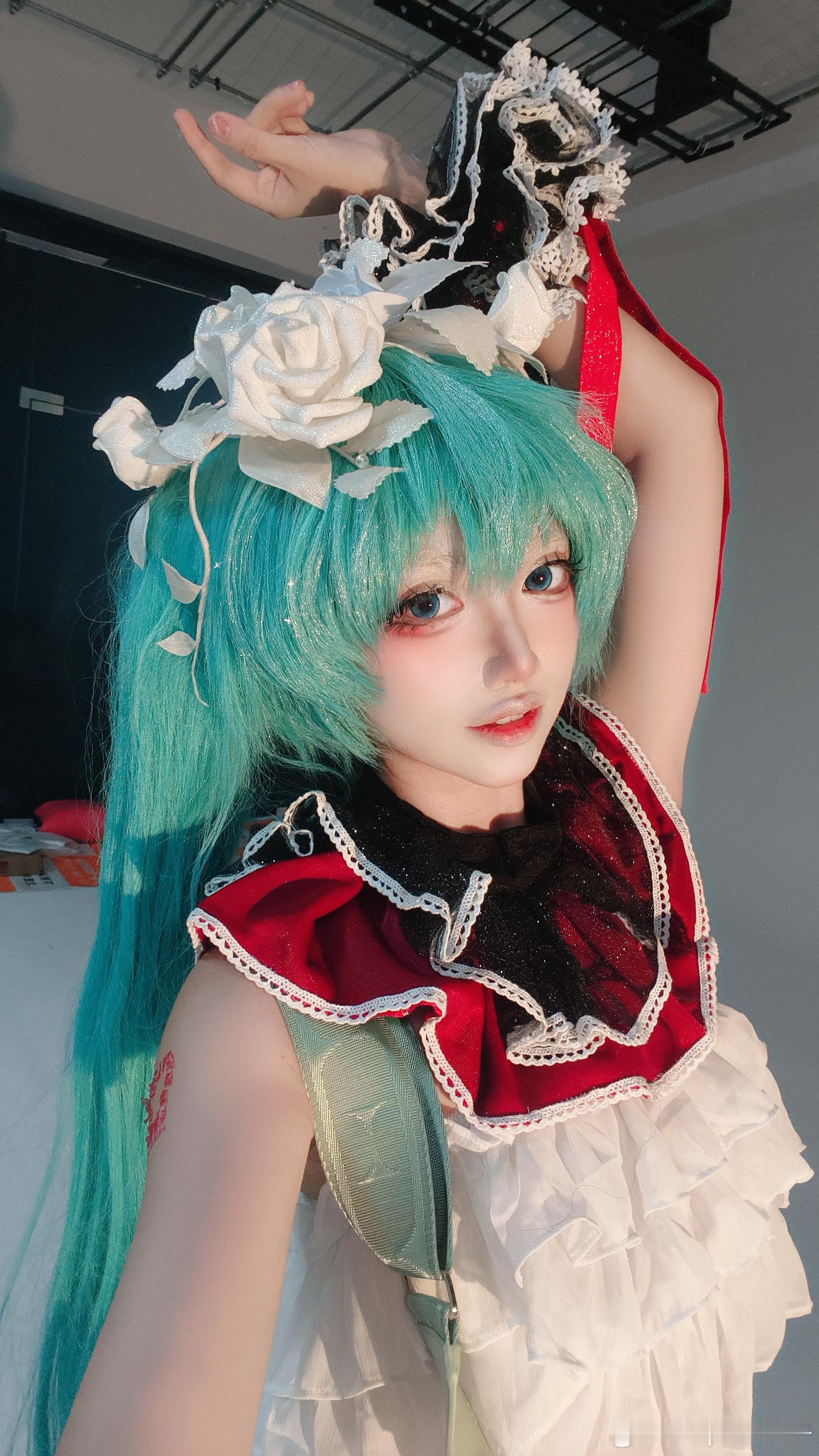 初音未来[超话]二息步行初音未来 谁的童年啊二息步行！认识这个的都已经.....
