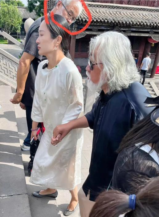 夫妻苦不苦，要看45
人到45岁，如果还没有拥有这五样东西，往后的日子多半会过得