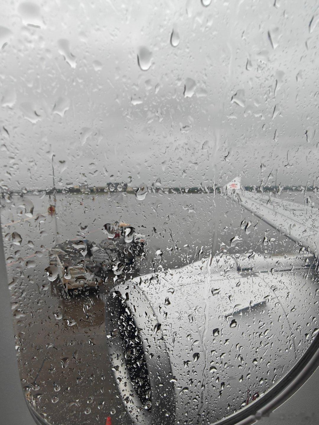 这架919有手机支架 