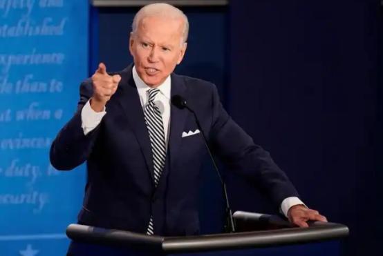 美国前总统拜登：他50多年公职生涯中最糟糕政治危机曝光，美民主面临严重危险，美国