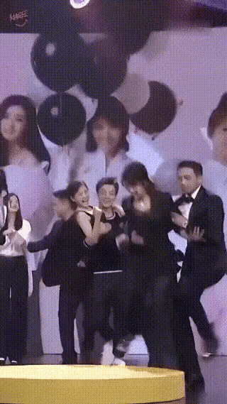 多次演情侣戏的这一对男女演员，傻傻分不清戏里戏外，刘涛与小包总“情侣戏”演技爆棚