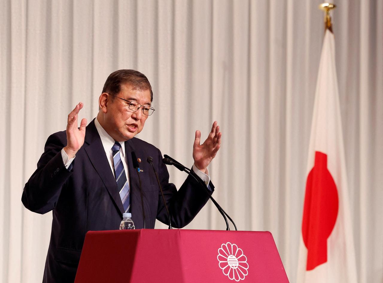 石破茂又批高市早苗：当年是日本侵略了中国，不是中国打过来的。

19 日，石破茂