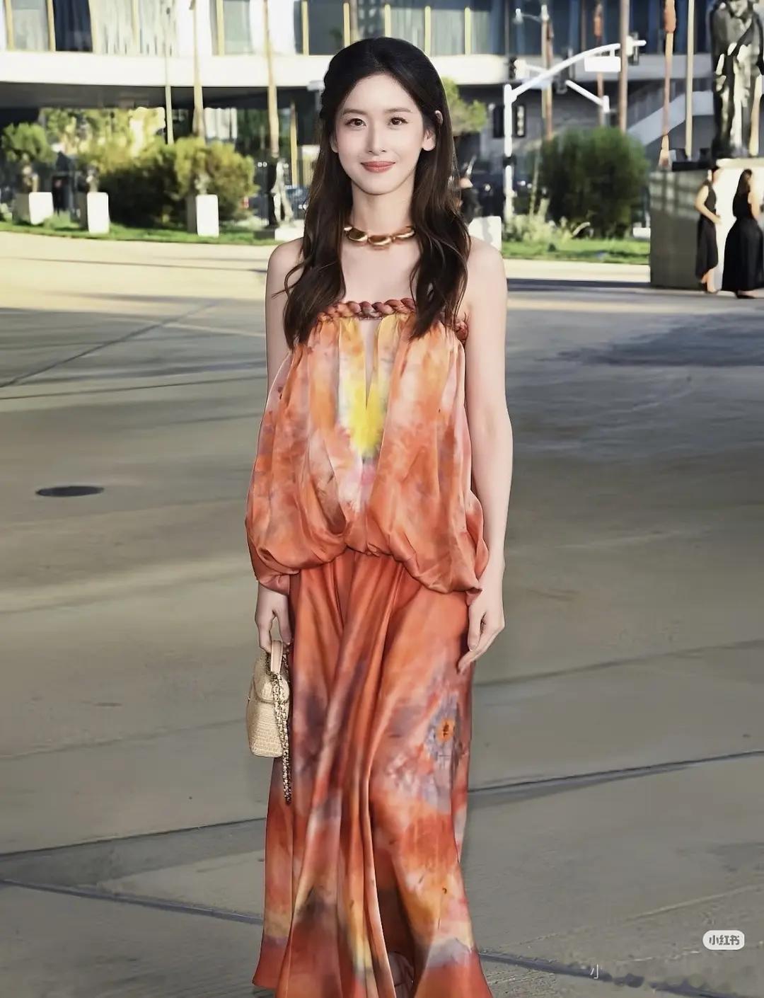 章泽天太美太富贵了 