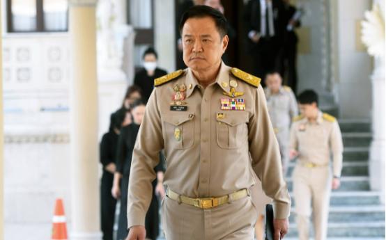 日本选举结束，泰国这边选举结果也基本上确定了，结果让人非常意外。

选举前，各项