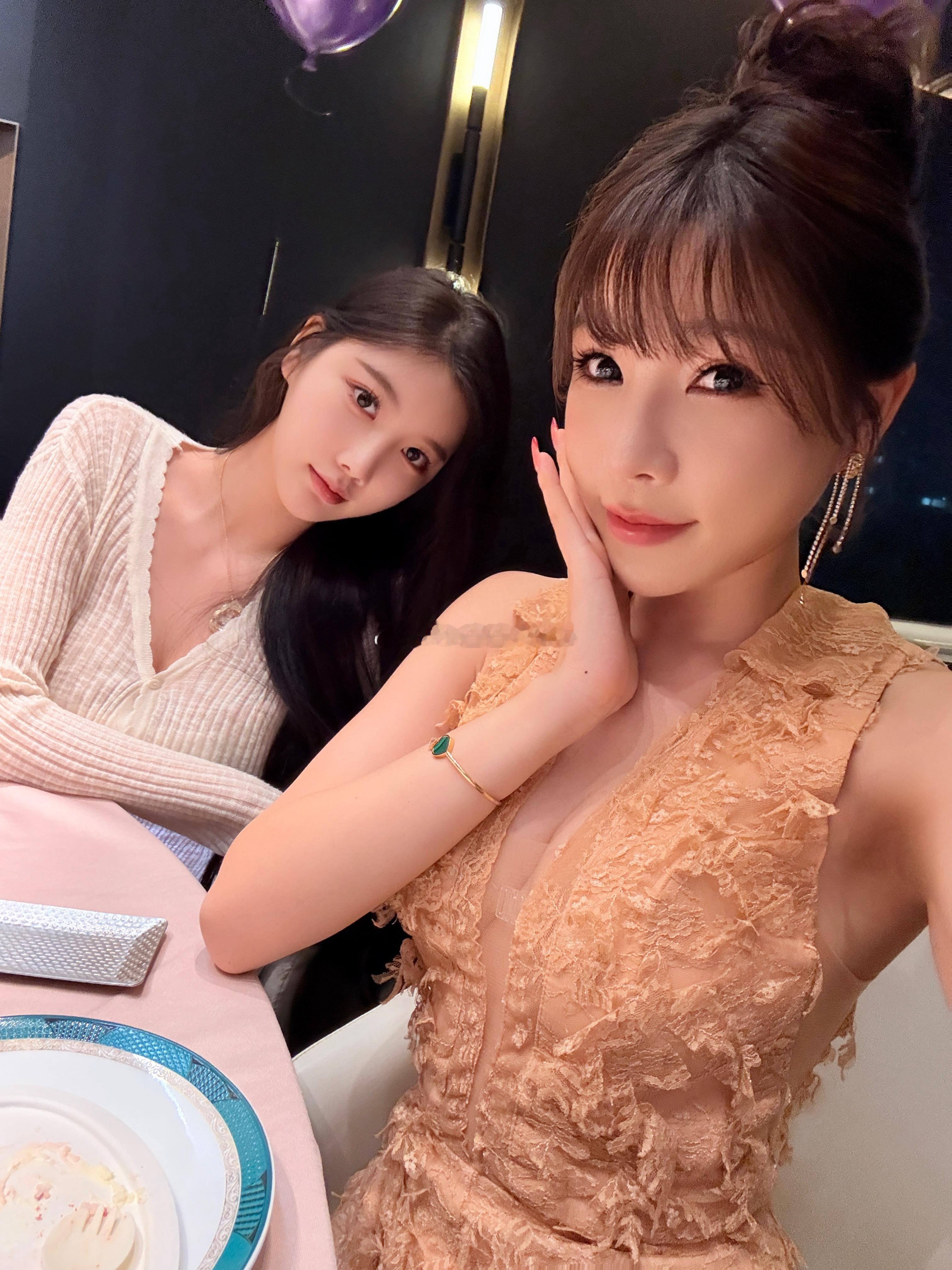 总有一些人一起坐着就很快乐🥰 ​​​