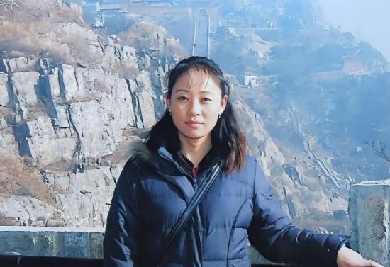 1998年，内蒙一女子自家商店被盗，女子通过足迹跟踪到盗贼，没想到女子竟然被破格