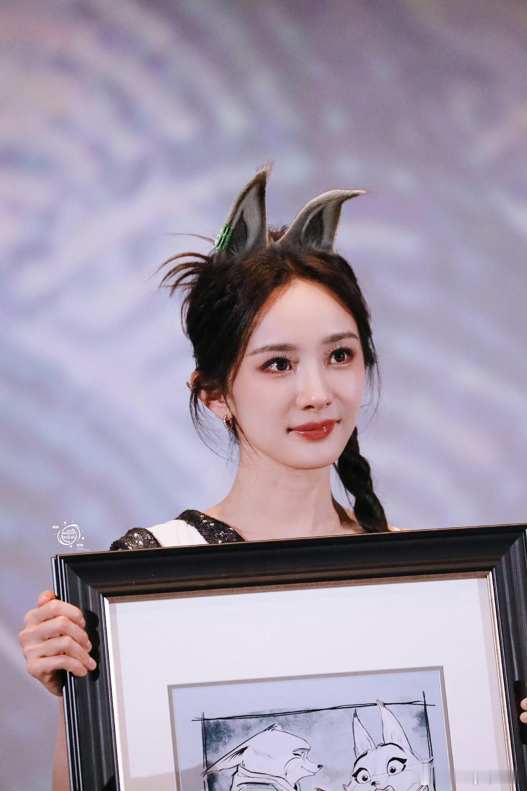 #杨幂全球高定首穿#🦊狐狸眼睛亮晶晶✨ ​​​