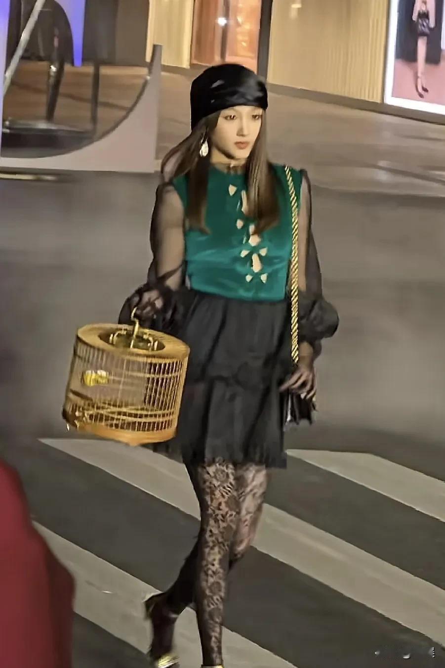 关晓彤