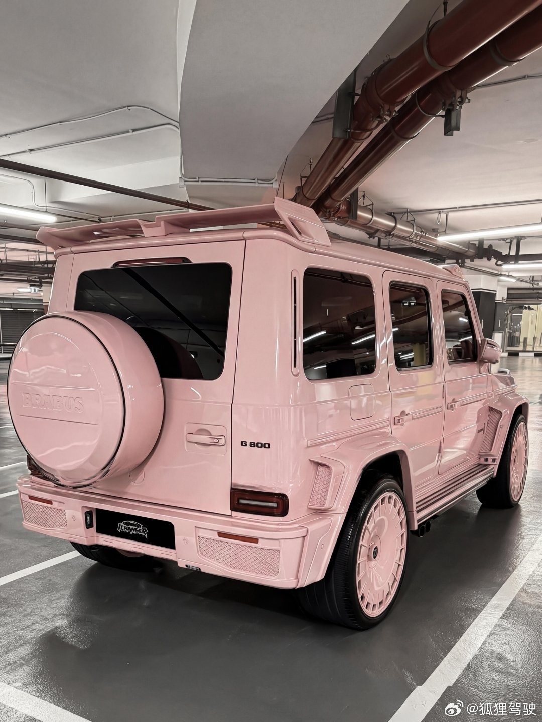 谁懂啊！粉色巴博斯大G也太戳心了💖硬朗气场撞上温柔樱花粉，满是反差萌这台梦中情