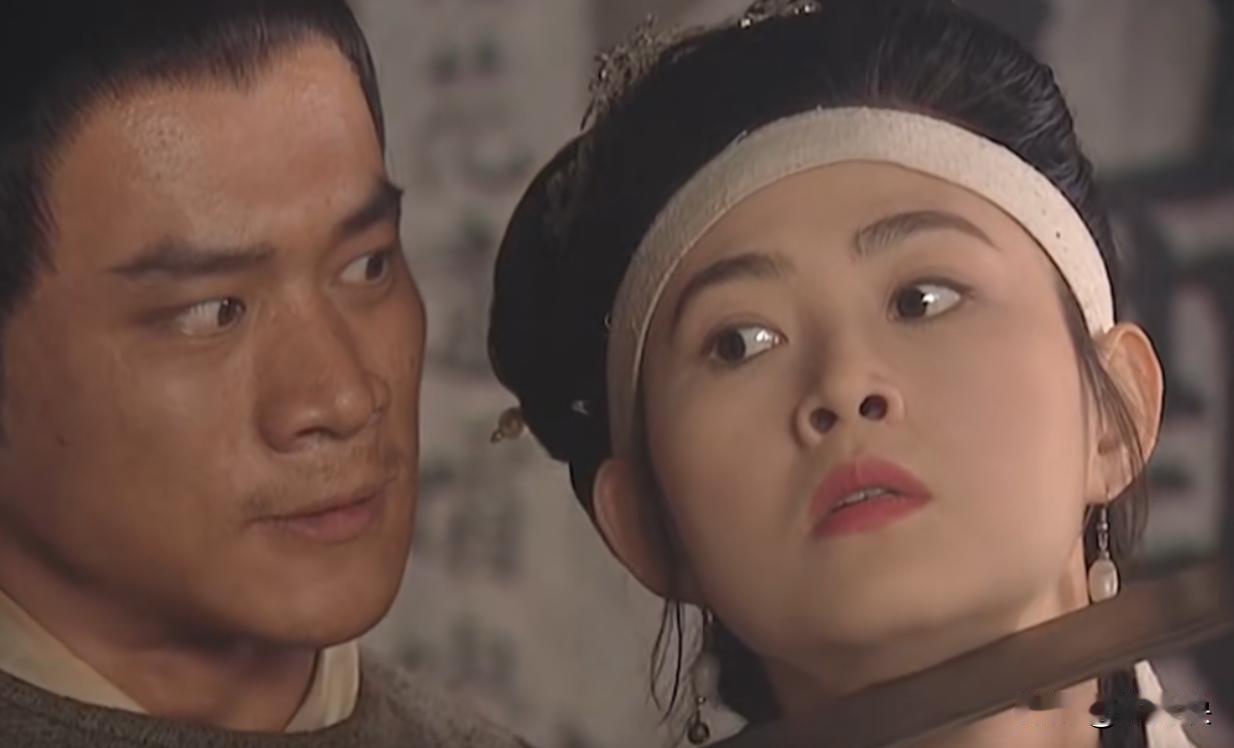 武松杀潘金莲时，为何要把她的胸衣扯开？
 
我自己理解的意思是，那个朝代普通人家