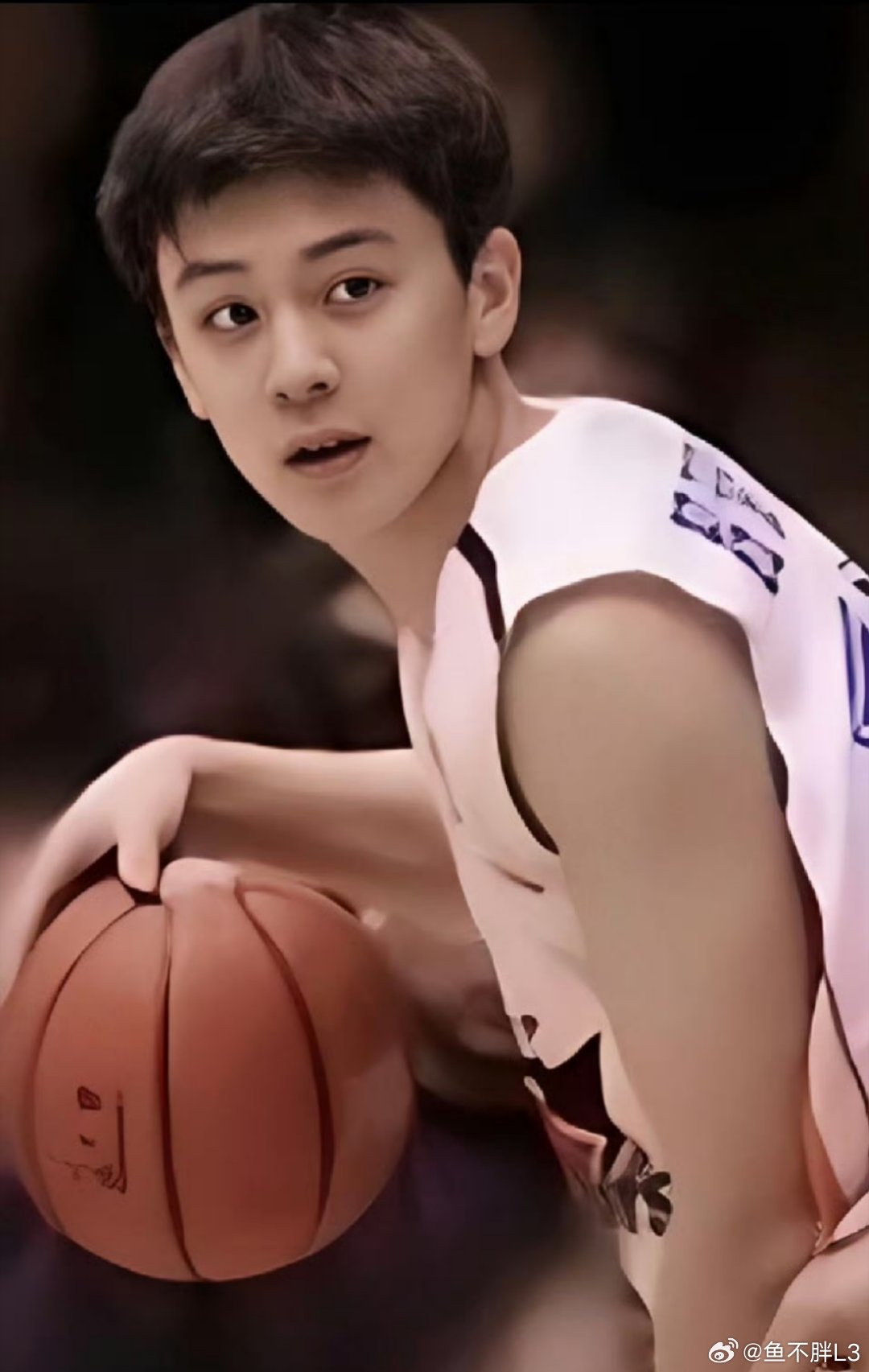 昨天和朋友聊了会儿，看法差不多。有点悲观，但就眼下的情况而言，如果没有大的变化，