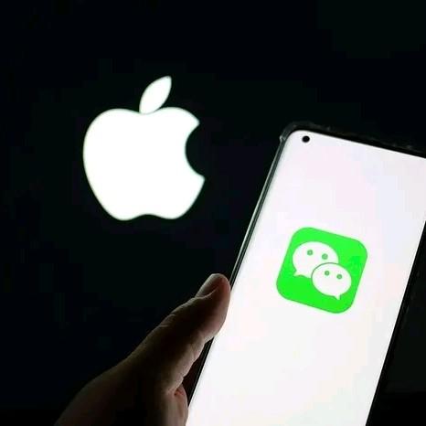 这个哑巴亏
苹果只能自己咽下去了
最新消息，腾讯愿意拿出15%的小程序游戏收入给