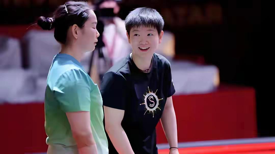 别吹了！何卓佳拒480万留队，恰恰说明国乒陪练体系烂透了

何卓佳膝盖打钢钉，日