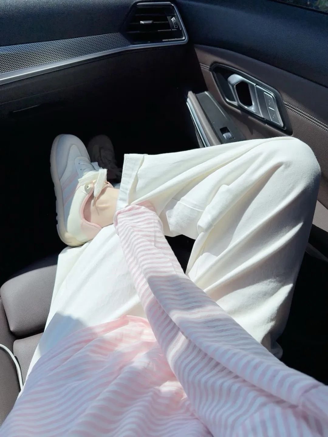 💭 𝗟𝗶𝗳𝗲 𝗶𝘀 ' 舒服的关系，不需要刻意维持在有些yes o