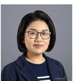 从“备胎”到“换道”：何庭波与“韬定律”，改写中国芯片的命运。
在很多人心中，何