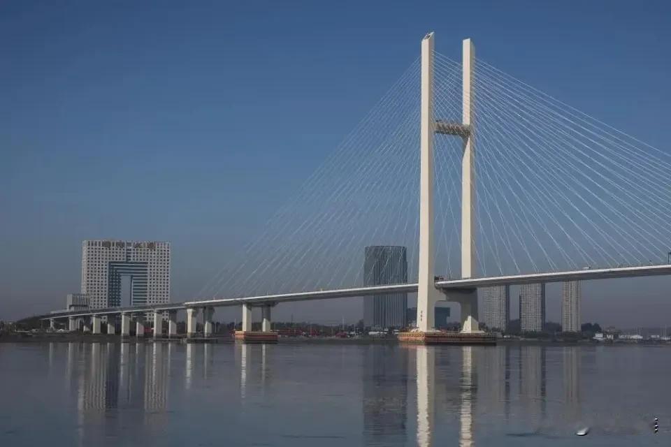 那年高考的回忆

       30多年前的那次高考，是我人生中黑暗的回忆之一。