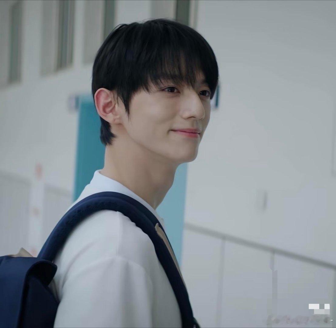 赖伟明，这个脖子…