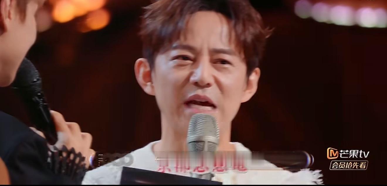 何炅问汪苏泷为什么有空蛐蛐朋友何老师问汪苏泷：“你为什么这么有才华，还那么有空，