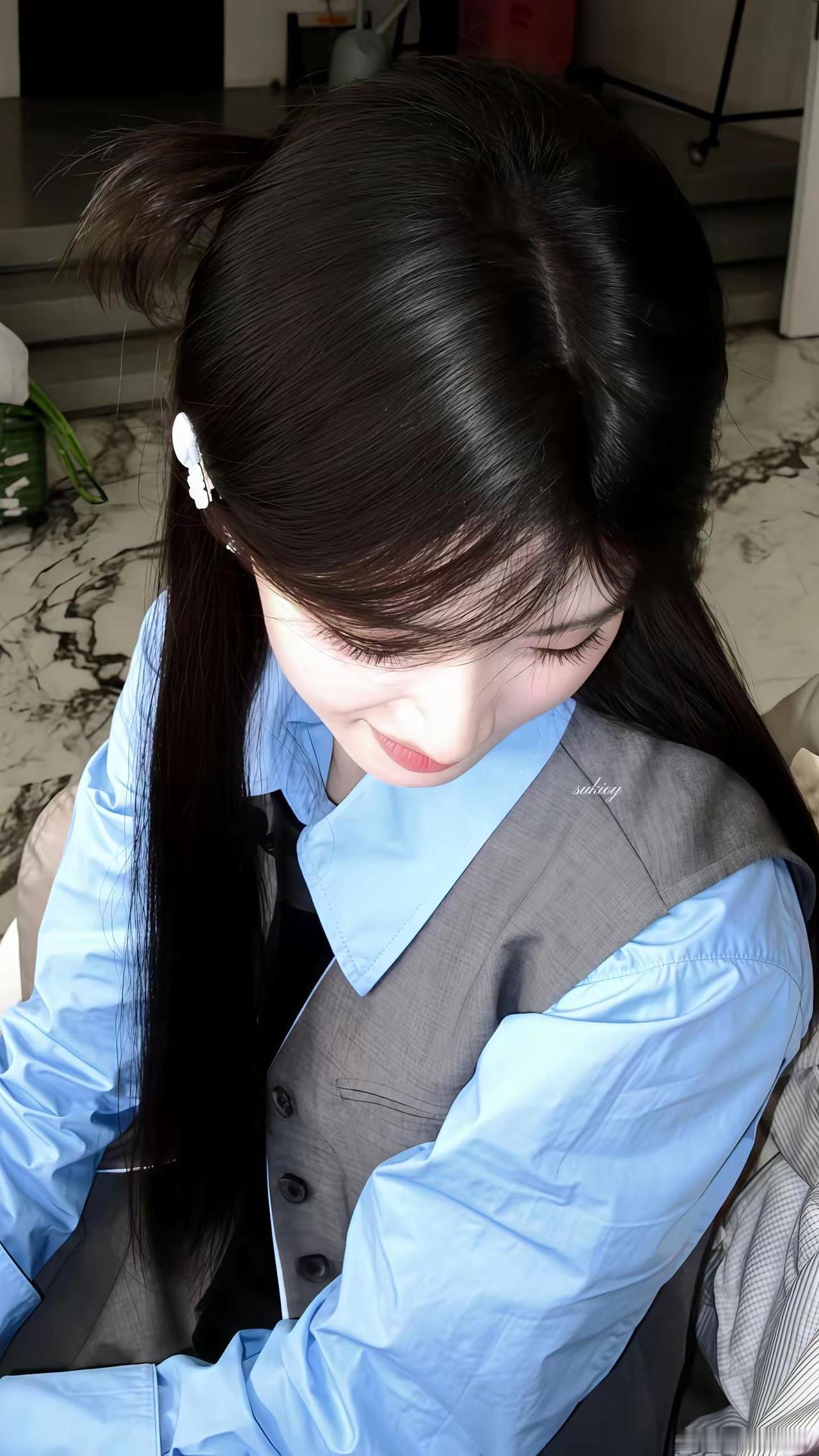 姐姐好美…
