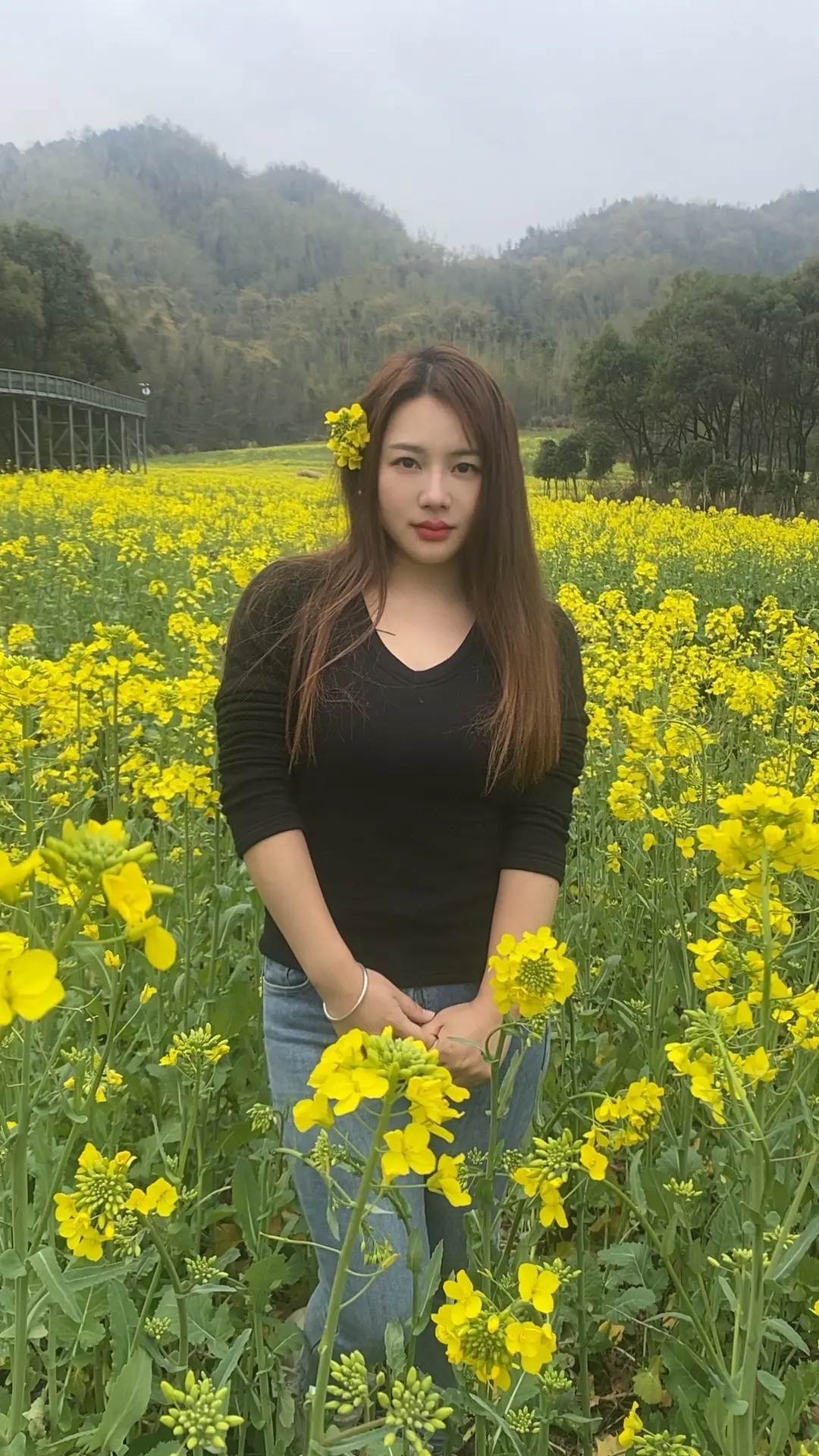 今天你是公主也是女王，要爱你自己，任何样子，以任何形式。❤️