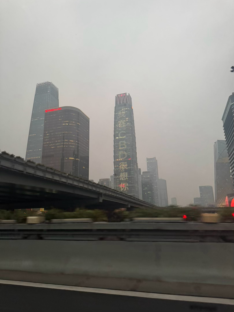 和空气一样土… 