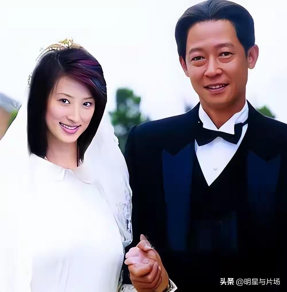 对付情场浪子王志文，还就得陈坚红这样的聪明女人！

陈坚红这名字，你可能感到有点