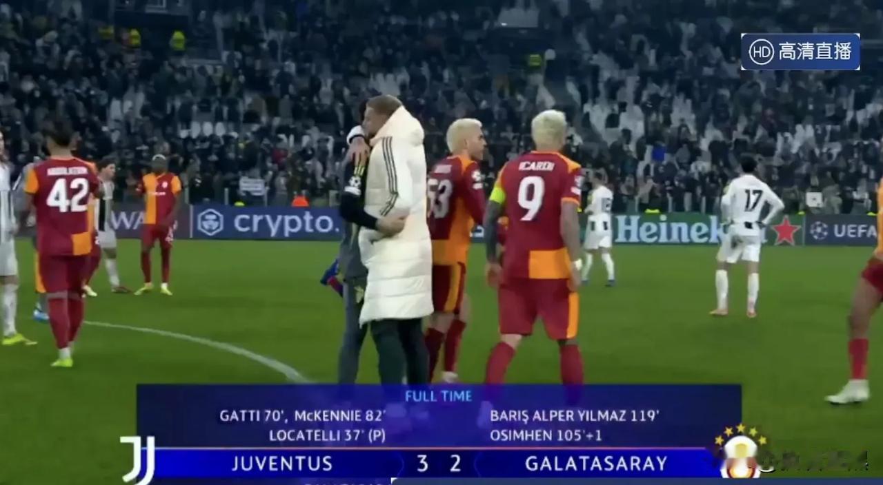 真蓝黑主场逆转多特，成为意甲唯一晋级欧冠16强的球队。10人尤文站着“死”，被加