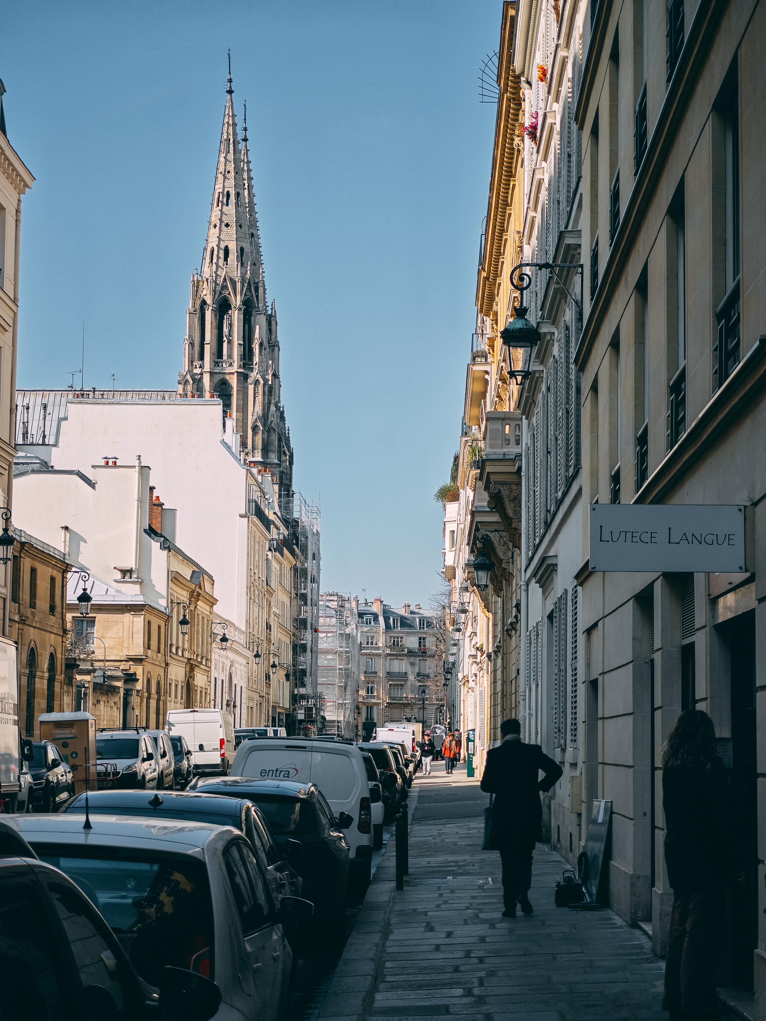 关于异国街道的随手拍📷某神秘手机💻Lightroom Classic 