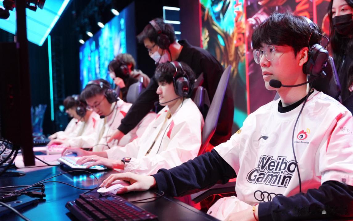 Kkoma回应拒绝WBG邀请：确实收到了offer。

Kkoma在最近接受韩媒