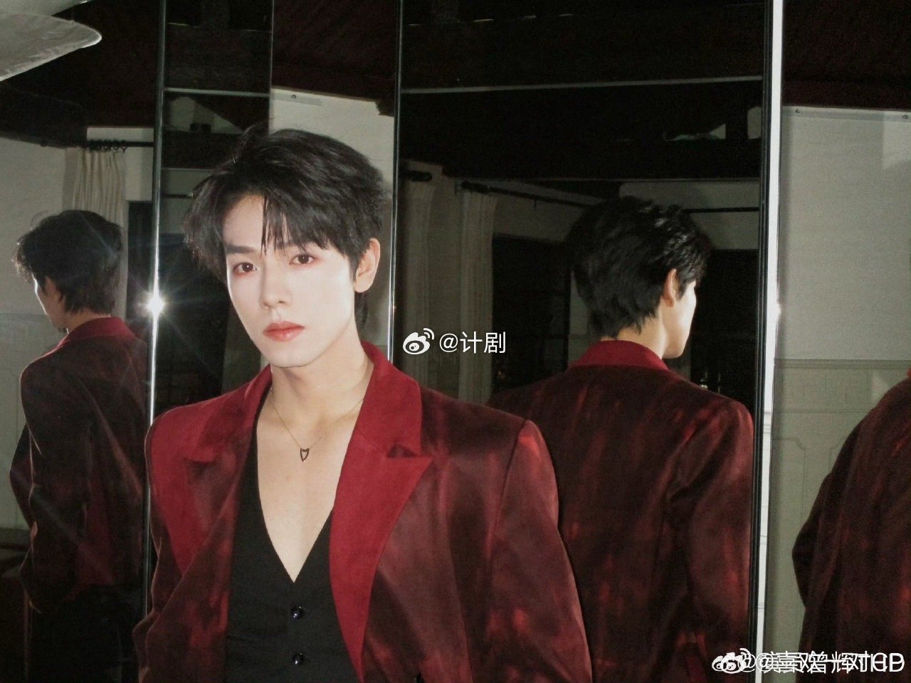 曾辉内娱型男上新 从第一部剧追到现在，能明显感觉到他在进步。演技有层次感，身材管