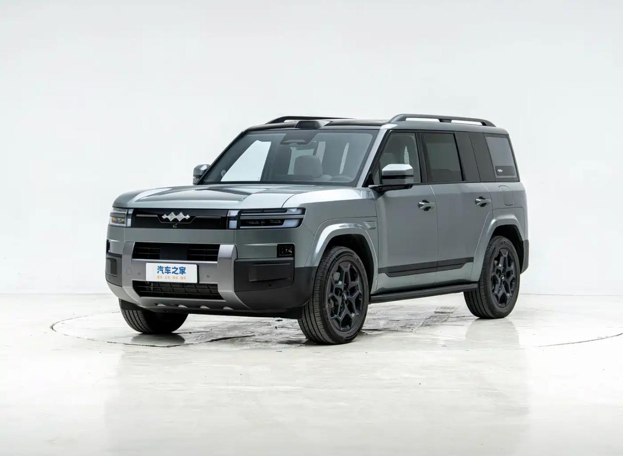 2025款方程豹钛7：以场景适配重构中大型插混SUV价值

在20-25万级插混