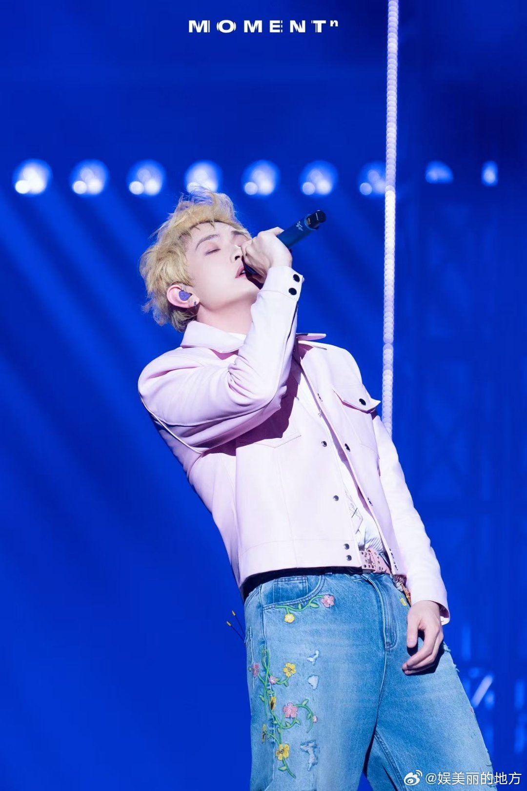 妈咪呀颜人中才不是黄毛小子颜人中北京场给你点颜色看看颜人中北京演唱会金发造型惊艳