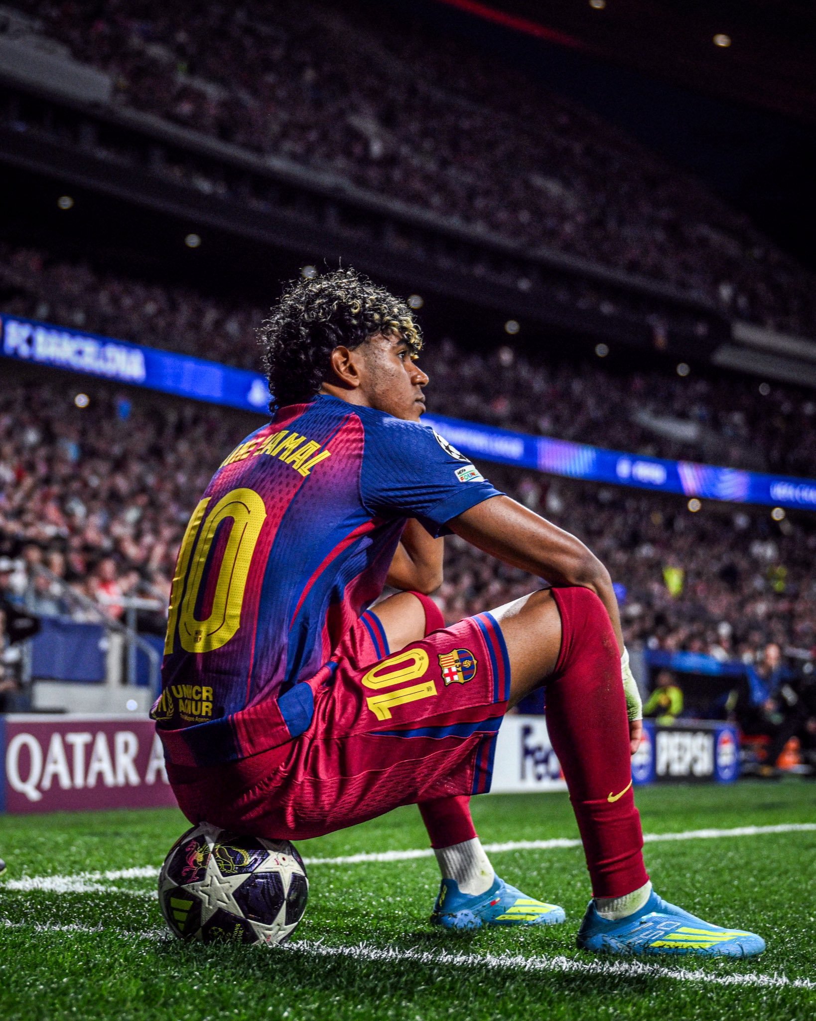 巴萨出局，亨利依然盛赞亚马尔：“他才18岁，肩上扛着本该无忧无虑的期望和重担……