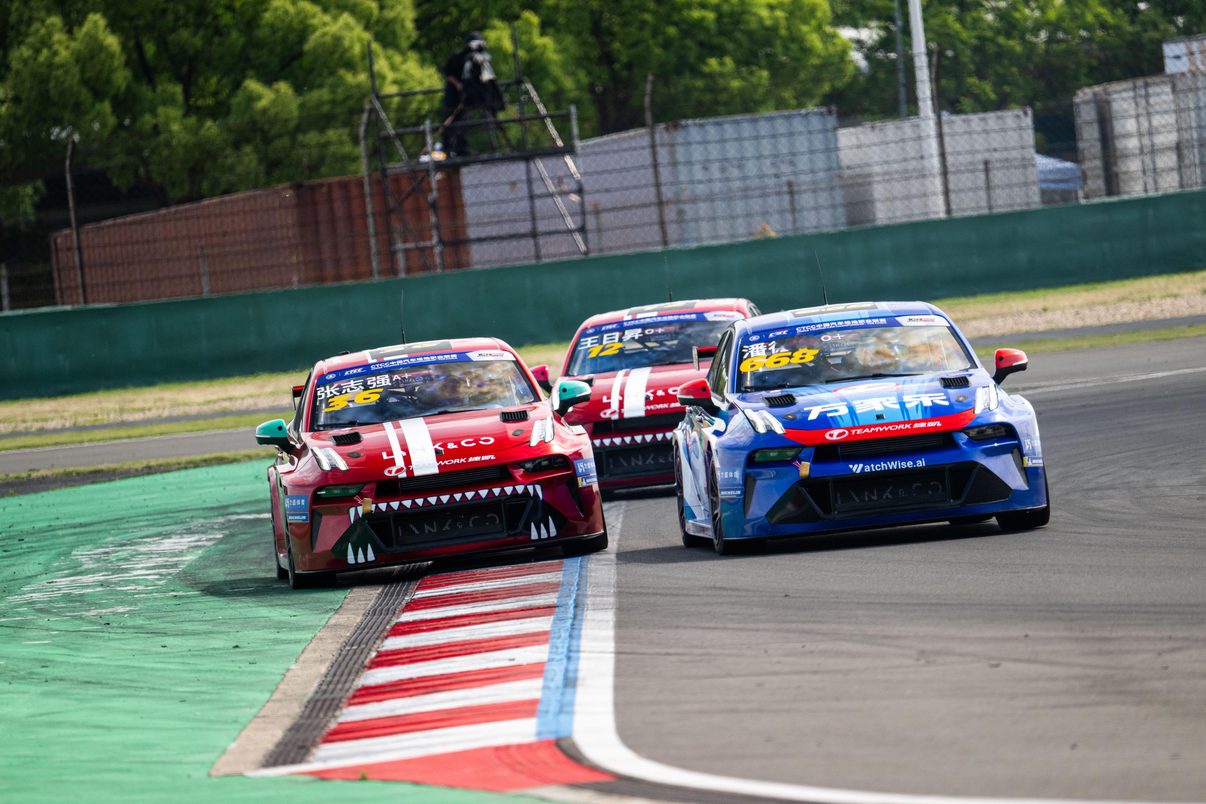 国产TCR赛车的荣光！140万的领克03+TCR交付后首站就登台，2026TCR