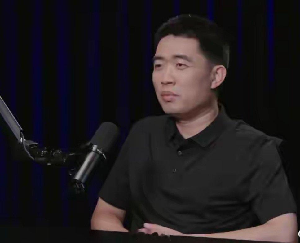 刚看了老罗采访李想那期，这哥们儿创业故事是跌宕起伏啊，初中写稿月入2万，24岁就