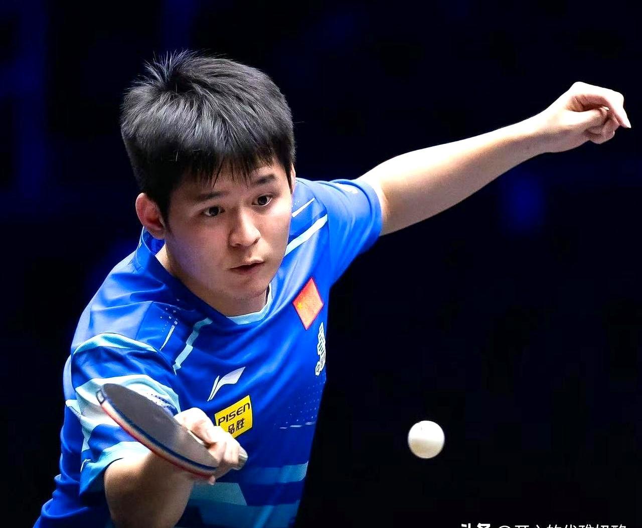 林诗栋差点翻车。
 
对面是58位的俄罗斯小哥，世界排名看着不吓人，搏起来却像打