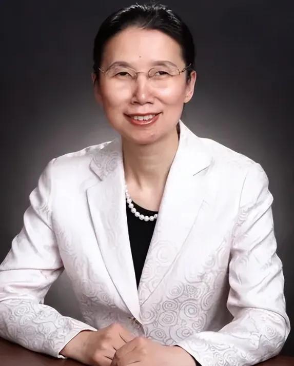 中科院教授杨佳：29岁双目突然失明，遭失明被丈夫和孩子无情抛弃，丈夫携女儿人间蒸