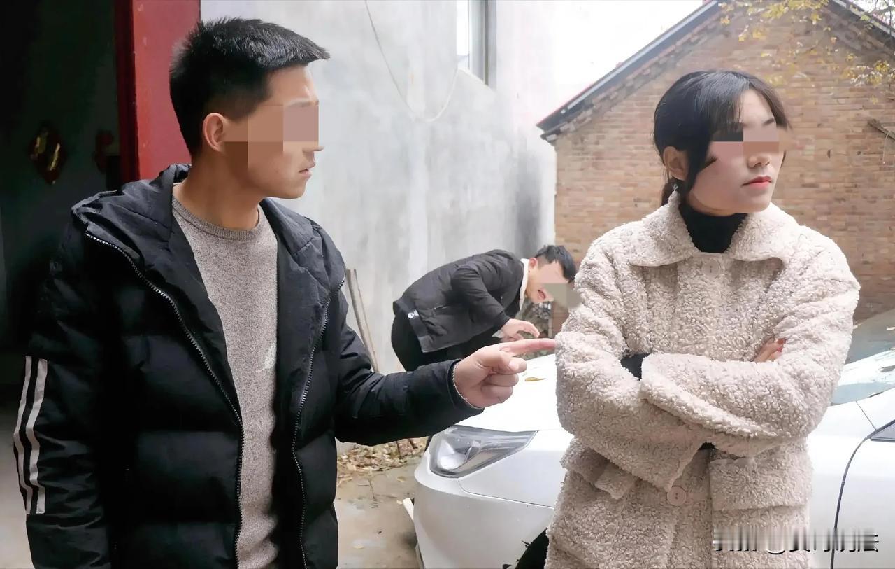 上海，一男方家庭因拿不出10万元彩礼，便把家中仅有的住房当作彩礼送给女方，并且办