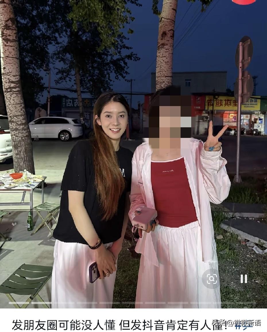 奚美丽带着凉皮和二宝回唐山了。
端午节放假三天，美丽带着俩孩子回去看爸妈了，每次