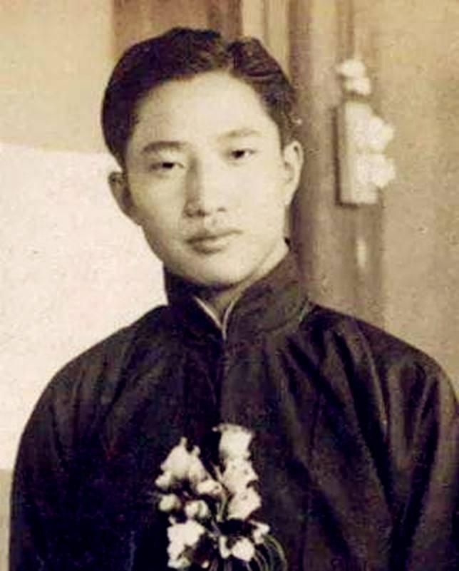 1950年，国民党诱捕了大批地下党。抓捕那天，刘光典恰巧有幸躲过一劫。他的同伴被