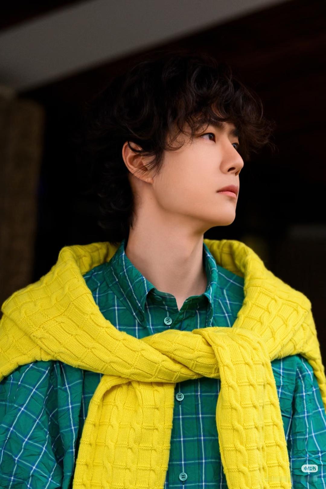 王一博LOEWE罗意威巴黎大秀，身穿品牌新任创意总监首作，超季、首穿，更是总监为