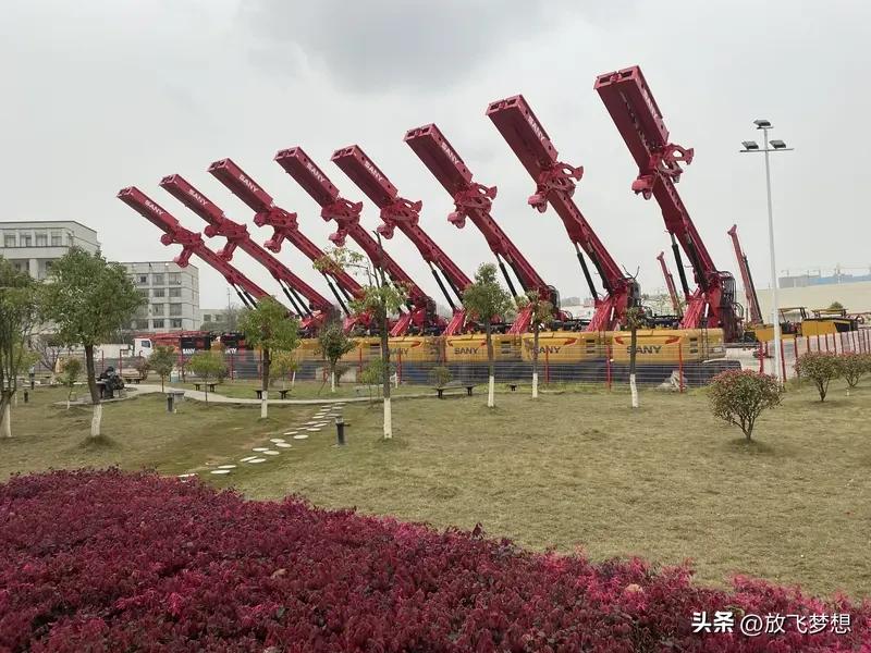 湖南未来发展方向有不少潜力点。在制造业上，长沙的工程机械产业全球知名，三一重工、