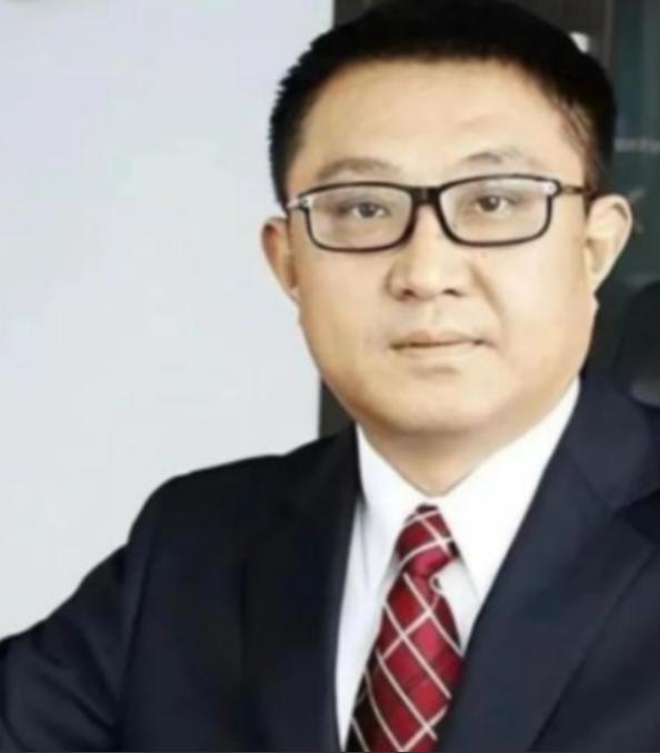 他在三年疫情期间趁机牟取“国难财”，通过核酸造假害了无数人，他的结局令人拍手称快