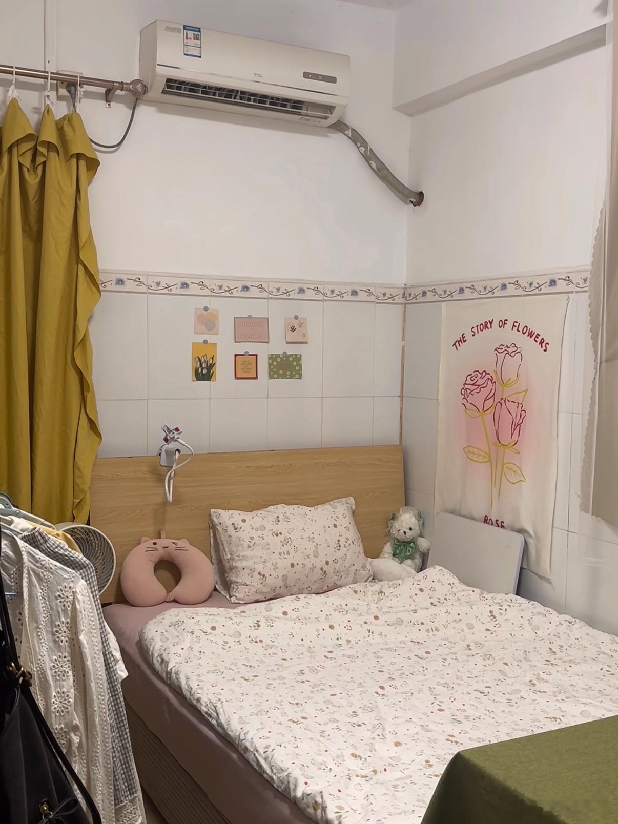 睡觉时被空调砸到头了，小时候最害怕的事情终于发生了……小时候经常看着头顶的风扇想