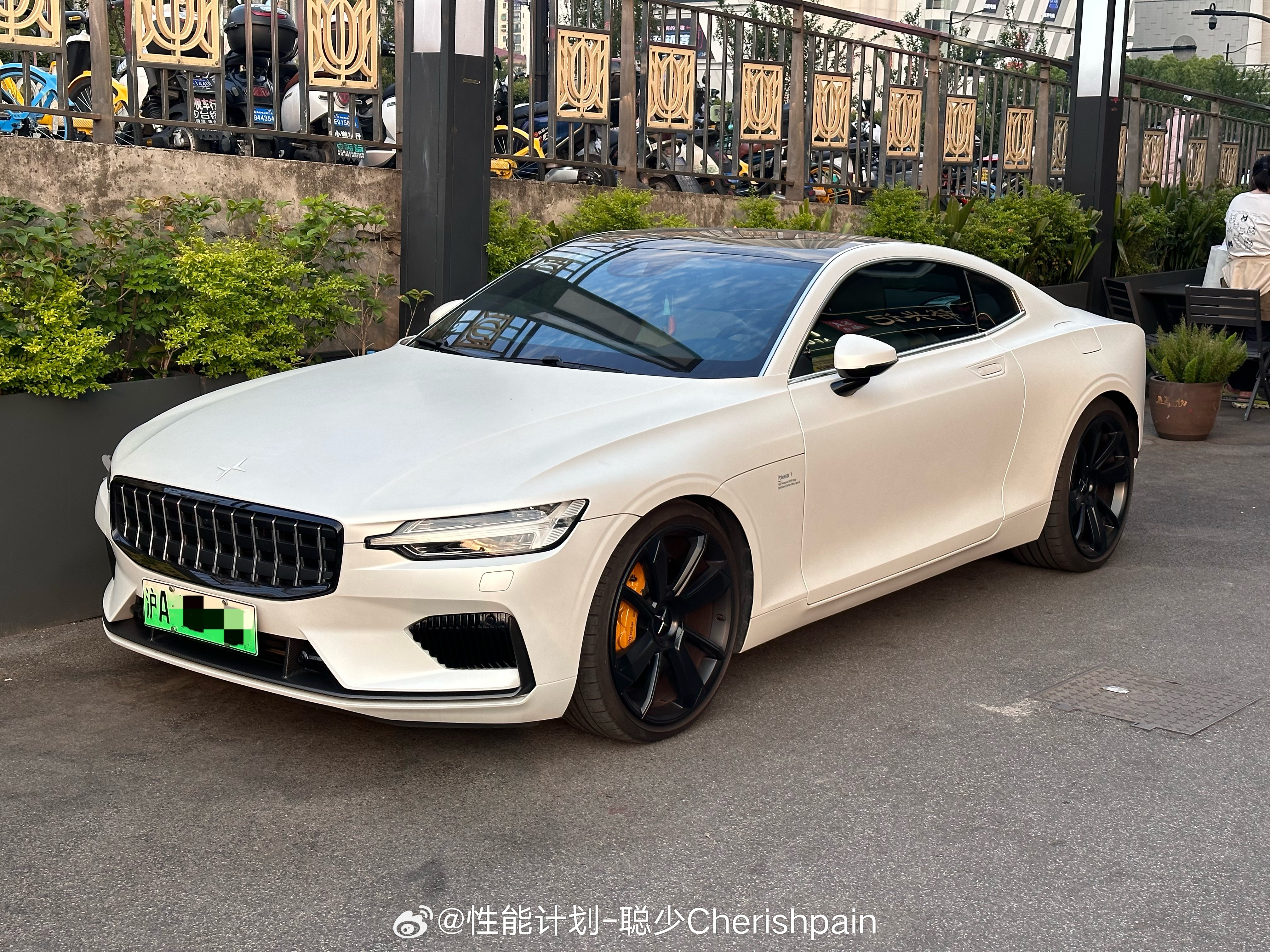 我不说你不说，谁能想到这是当年145万，558马力的车[淡淡的] ​​​