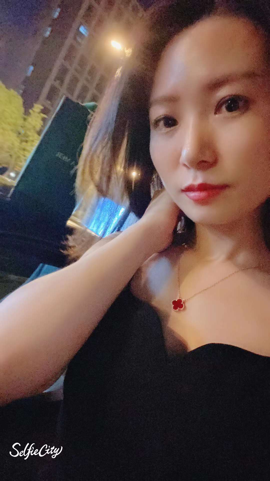 大学怎么那么费钱!好难，还没到10号，爸妈给的生活费就用完了，怎么办