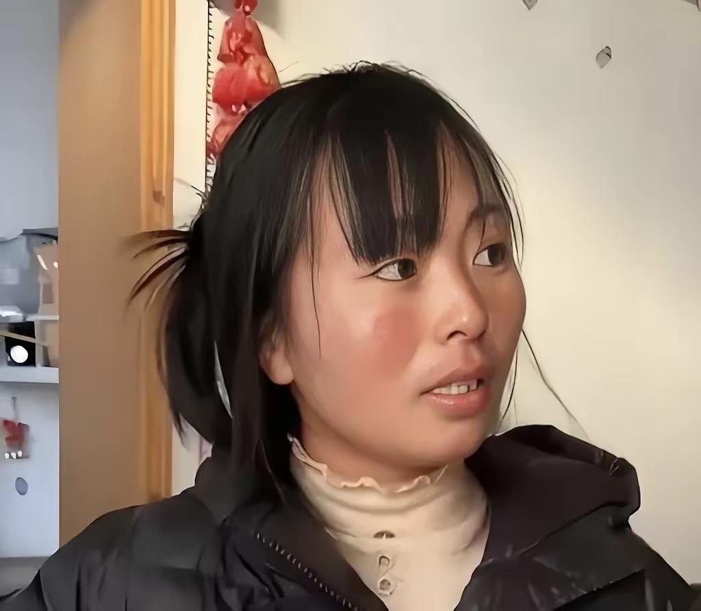 这个感人至深的故事讲述了河南商丘一位90后女子冯亚萍，面对家庭突如其来的变故，用