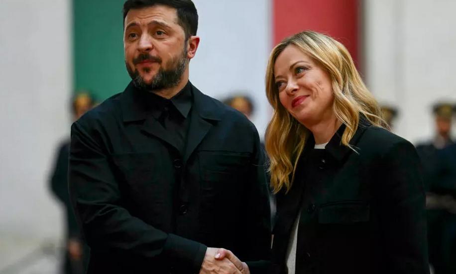 意大利总理乔治娅·梅洛尼，在罗马举行仪式，欢迎从英国抵达的乌克兰领导人泽连斯基。